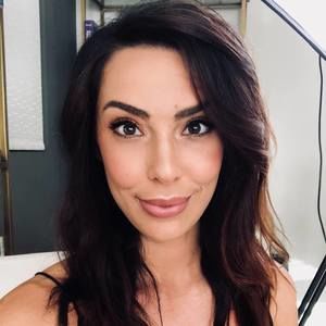 Meet your Posher, Clara